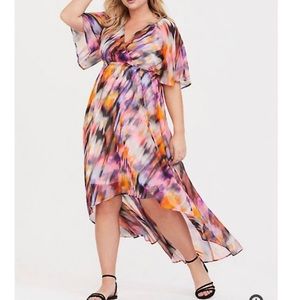TORRID SIZE 4 FLOWY MIDI DRESS